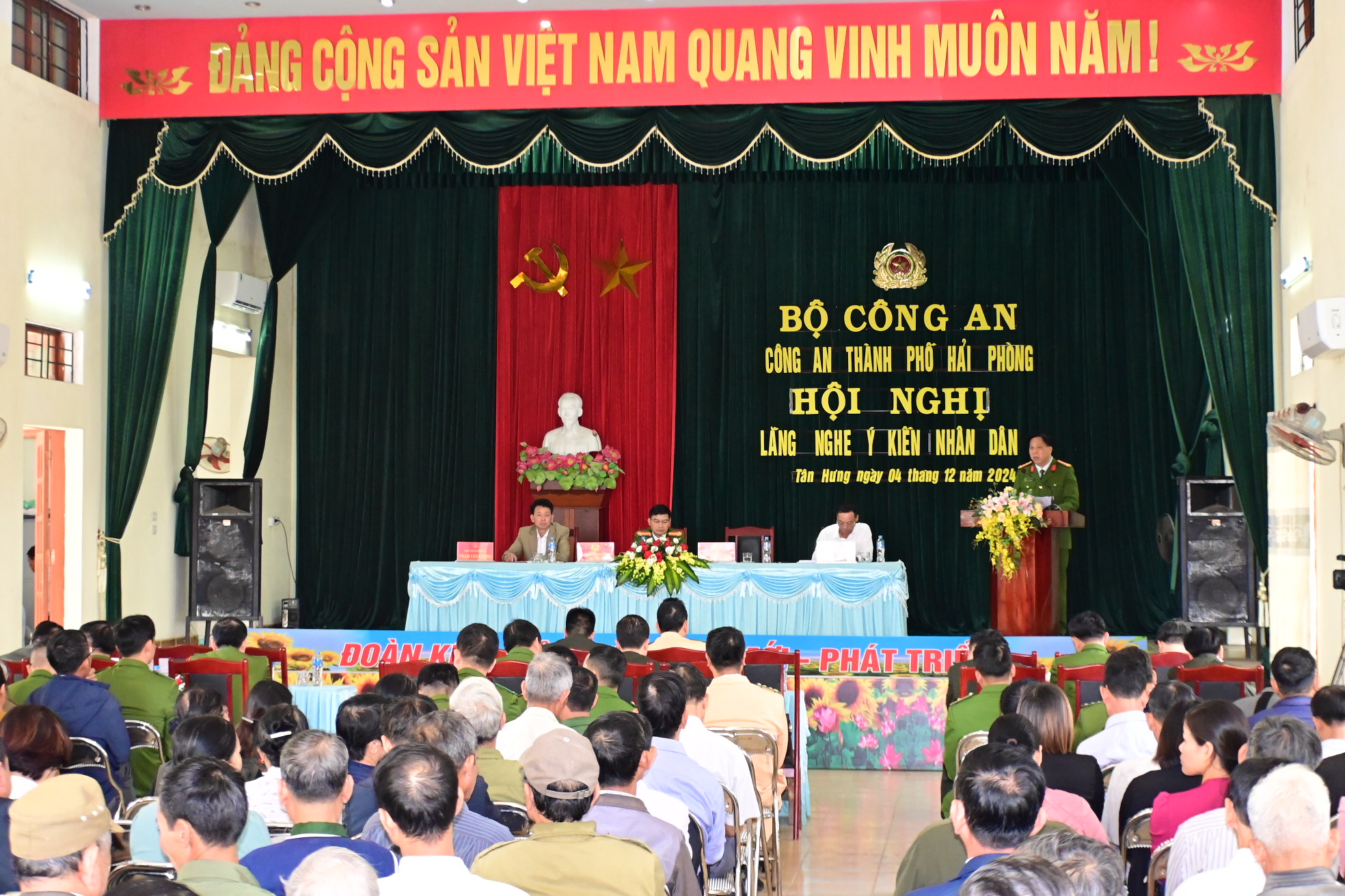 Công an thành phố Hải Phòng tổ chức lắng nghe phản ánh của nhân dân tại địa bàn cơ sở